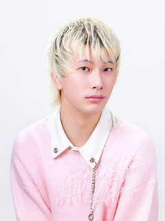 新人出張ホスト 弦月 真白